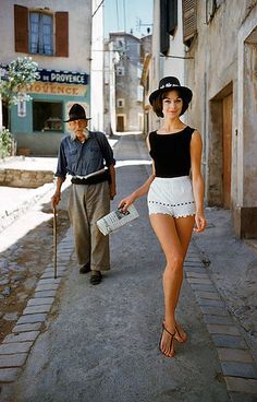 Irène Gindry, St. Tropez, photo by Mark Shaw, 1961